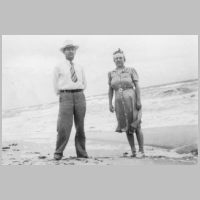 Quincy&Marietta_beach.jpg
