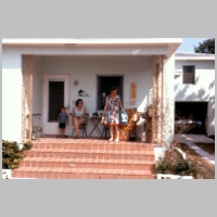 Chris-Katie-Valeria_1971.jpg