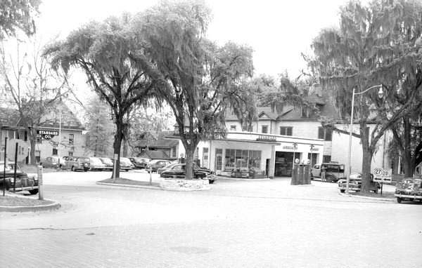 Standard Oil Station, Tallahassee Florida 1949